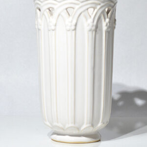 Weller white Classic Line vase
