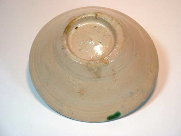 19th Century Telavera Green and White Bowl base