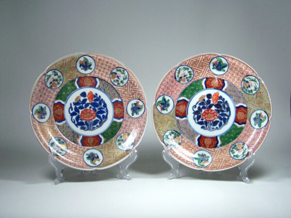 Pair or Japanese Imari Plates