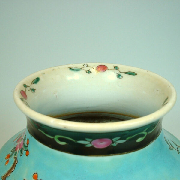 Chinese Straits procelain vase top