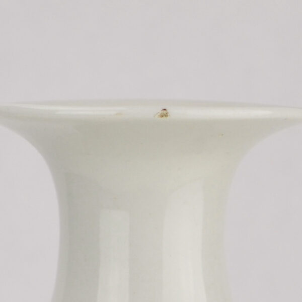 Early Republic Chinese crane vase close-up